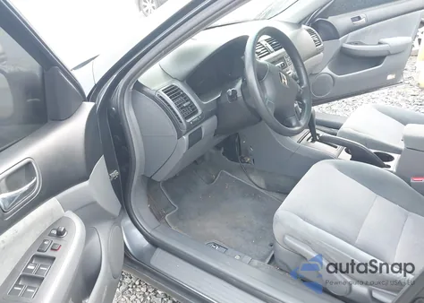 2004 Honda Accord 2.4 Lx z USA, uszkodzony, nr VIN 1HGCM56374A041923